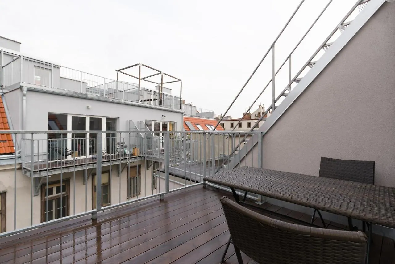 Vienna Stay Apartments Ullmann 1150 0*,